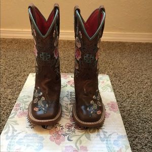 Brand new Maci Bean Cowgirl Boots